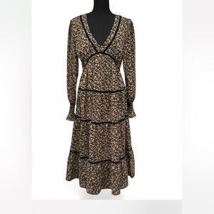 Sugarlips prairie maxi dress floral size M 
Tiered V-Neck Long Sleeve Dress